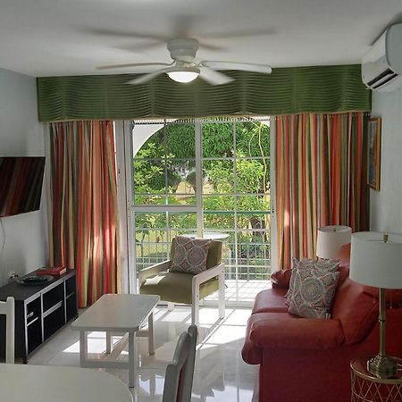 Marchabell By The Sea E22 Apartment Ocho Rios Exterior photo