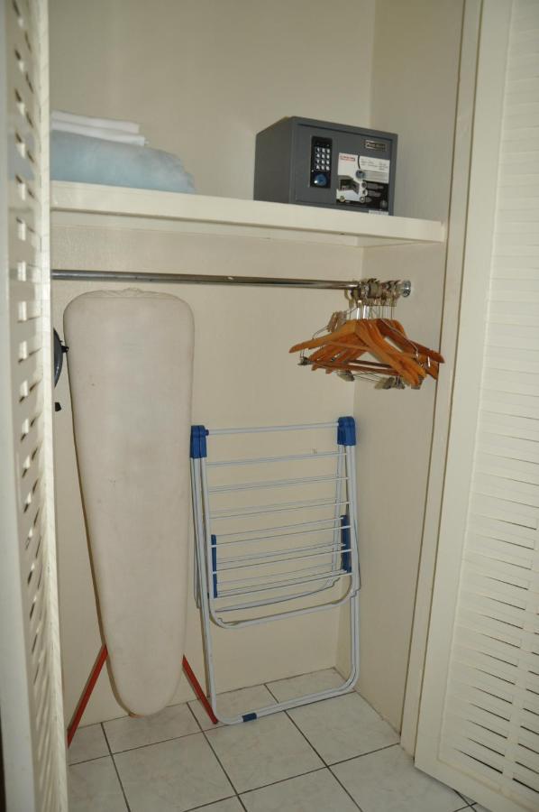 Marchabell By The Sea E22 Apartment Ocho Rios Room photo