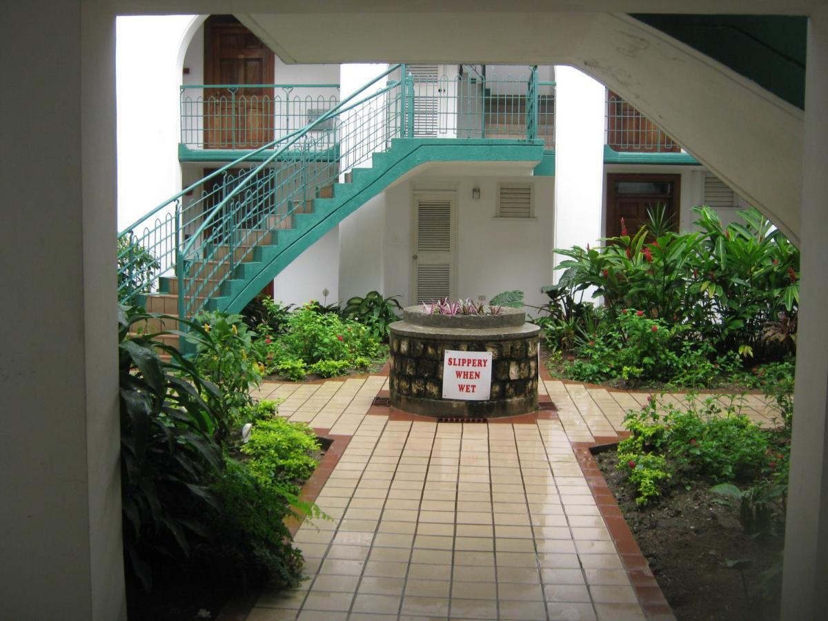 Marchabell By The Sea E22 Apartment Ocho Rios Room photo